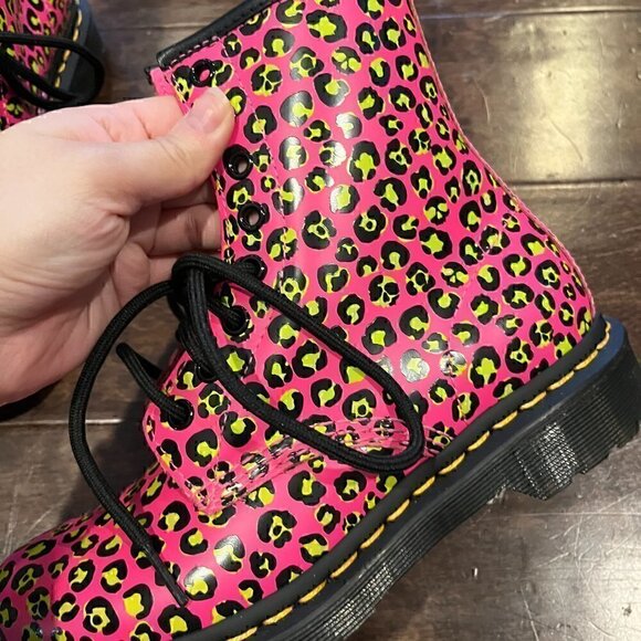 Dr Martens 1460 Leopard Smooth Leather Lace Up Boots Hot Pink NWT - Picture 3 of 8